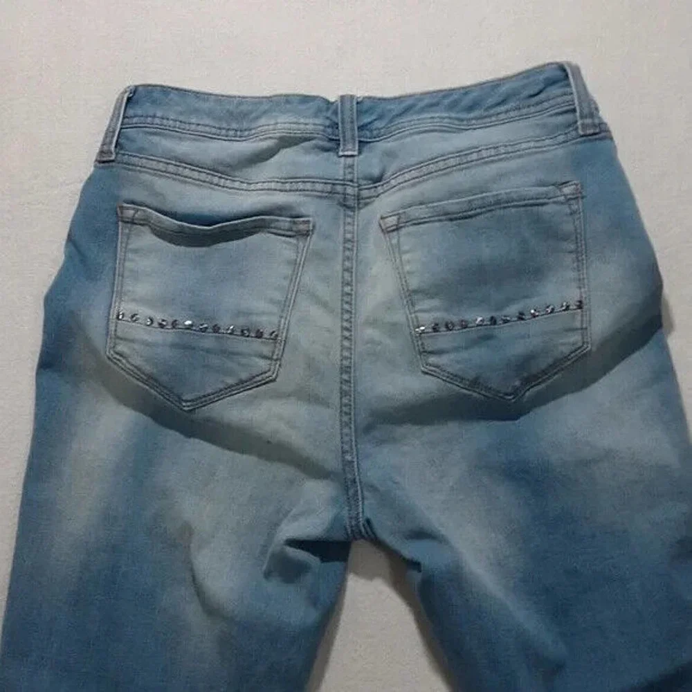 Nine West Taylor cuffed capri jeans size 4 stud embelished pockets * - Picture 4 of 13